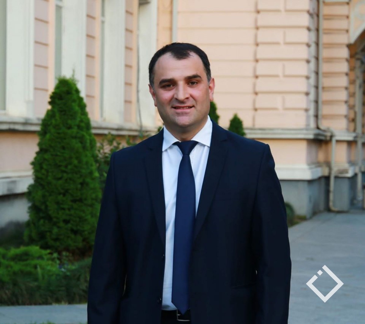 ბათუმის მერმა, არჩილ ჩიქოვანმა თანამდებობა დატოვა
