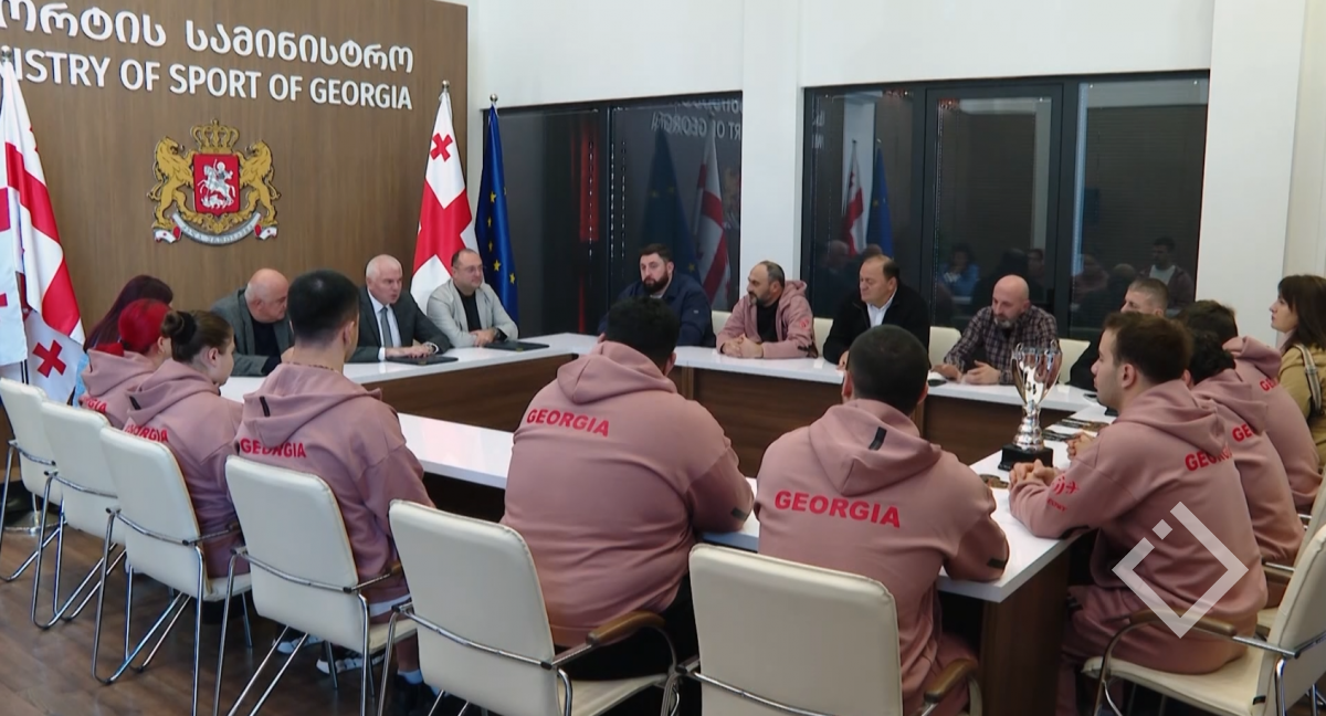 შეხვედრა ძალოსნებთან