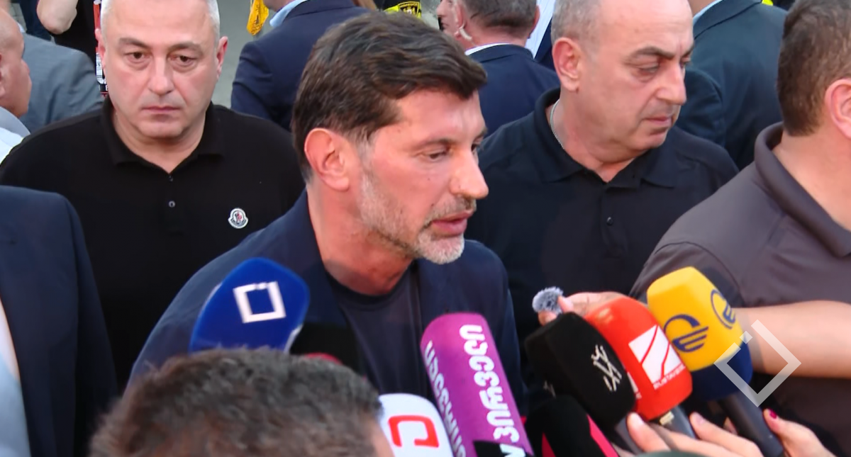 კორპუსი, სადაც ნგრევა მოხდა, იყო ავარიული, რამდენიმე ოჯახი, რომელმაც თანხმობა განაცხადა, გაყვანილია ქირით, თუმცა დანარჩენებმა უარი განაცხადეს - კახა კალაძე