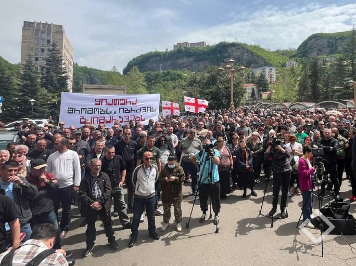 ჭიათურაში მაღაროელთა აქცია გრძელდება