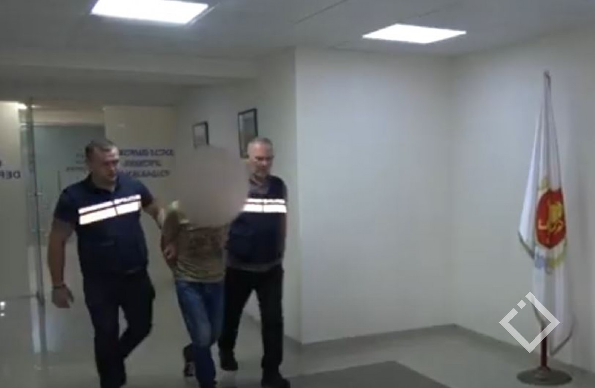 პოლიციამ თბილისში მკვლელობის ფაქტი ცხელ კვალზე გახსნა, დაკავებულია ერთი პირი