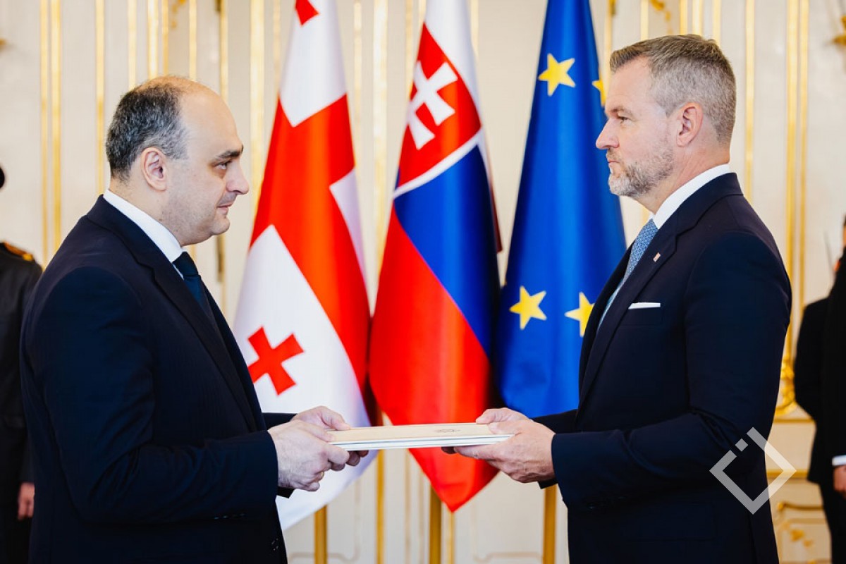 კონსტანტინე ქვაჩაკიძემ სლოვაკეთის რესპუბლიკის პრეზიდენტს რწმუნებათა სიგელები გადასცა