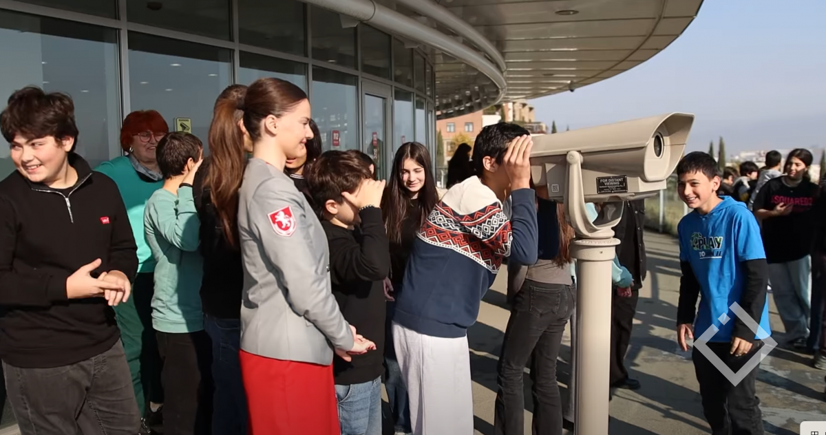 საჯარო სკოლების მოსწავლეებისთვის საინფორმაციო კამპანია „პროფესია პოლიციელი“ გრძელდება