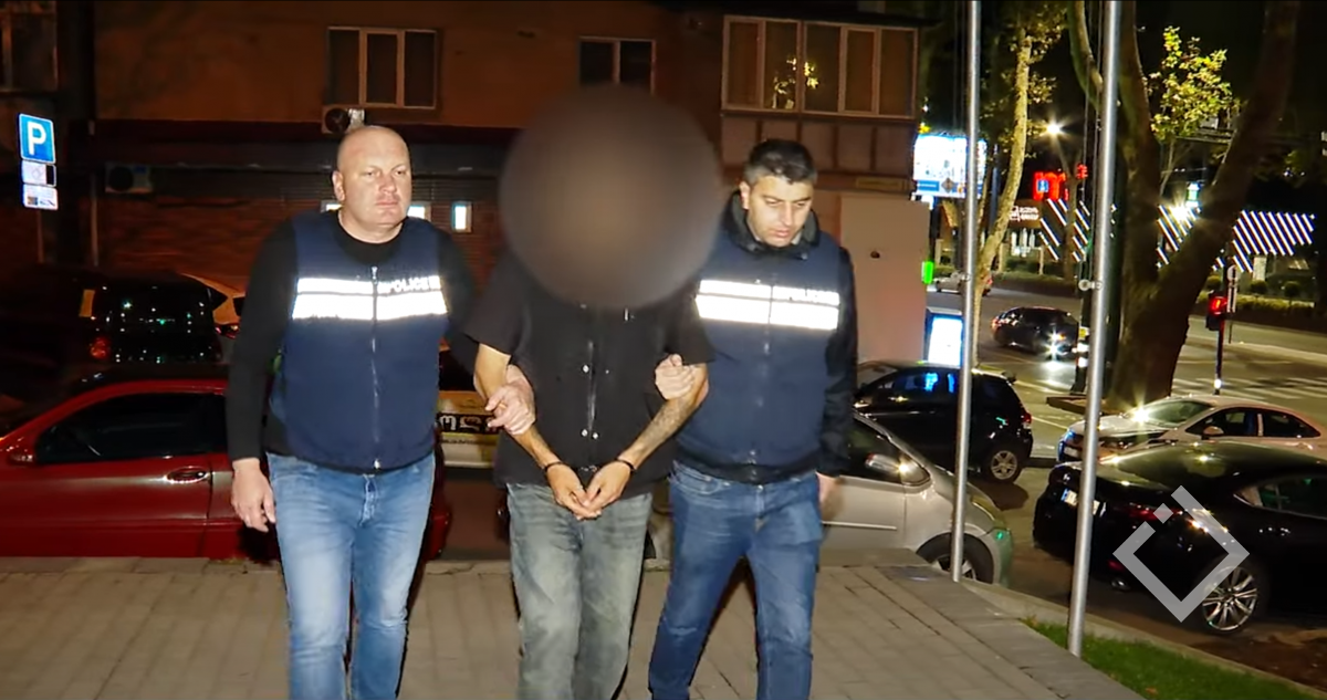 პოლიციამ ნარკოდანაშაულის ბრალდებით 2 პირი დააკავა