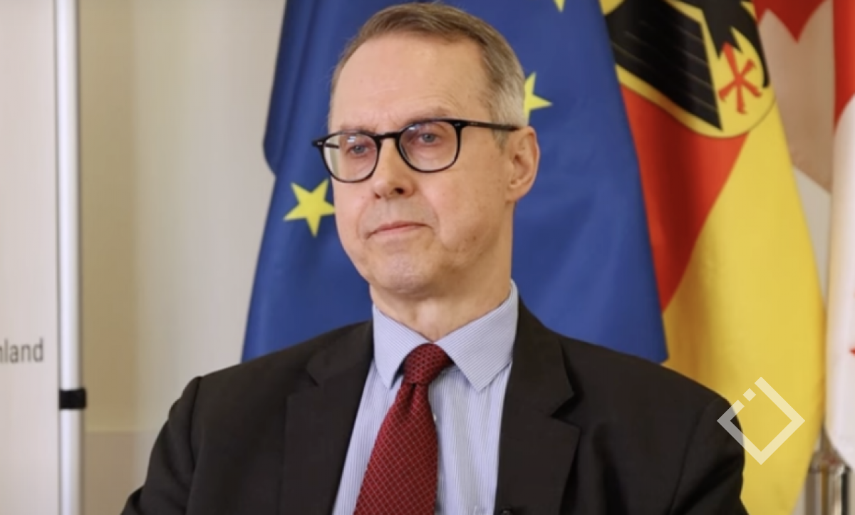 „ჩვენთან თუ არ ხარ, ჩვენი მტერი ხარ”, ეს მენტალიტეტი „2030 წლისთვის ევროკავშირში გაწევრიანებას” ილუზიად აქცევს - პეტერ ფიშერი