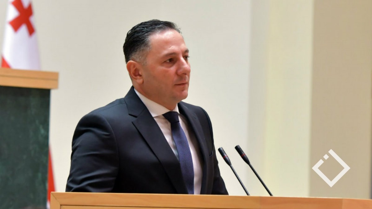ვახტანგ გომელაურმა თანამდებობა დატოვა - შეფასებები