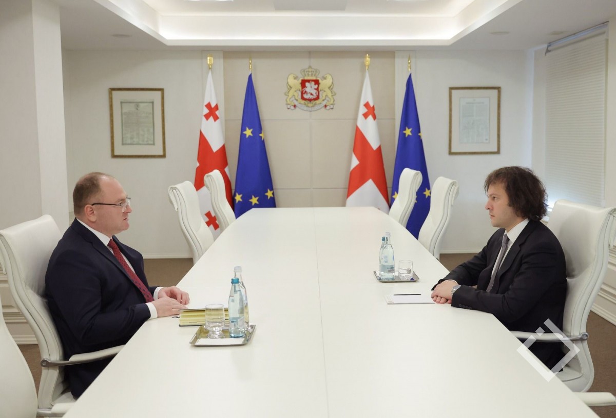 პრემიერ-მინისტრი ნატოსთან საქართველოს ახლად დანიშნულ წარმომადგენელ ირაკლი ბერაიასა და კატარის სახელმწიფოში საქართველოს ახლად დანიშნულ ელჩს ვარლამ ავალიანს შეხვდა