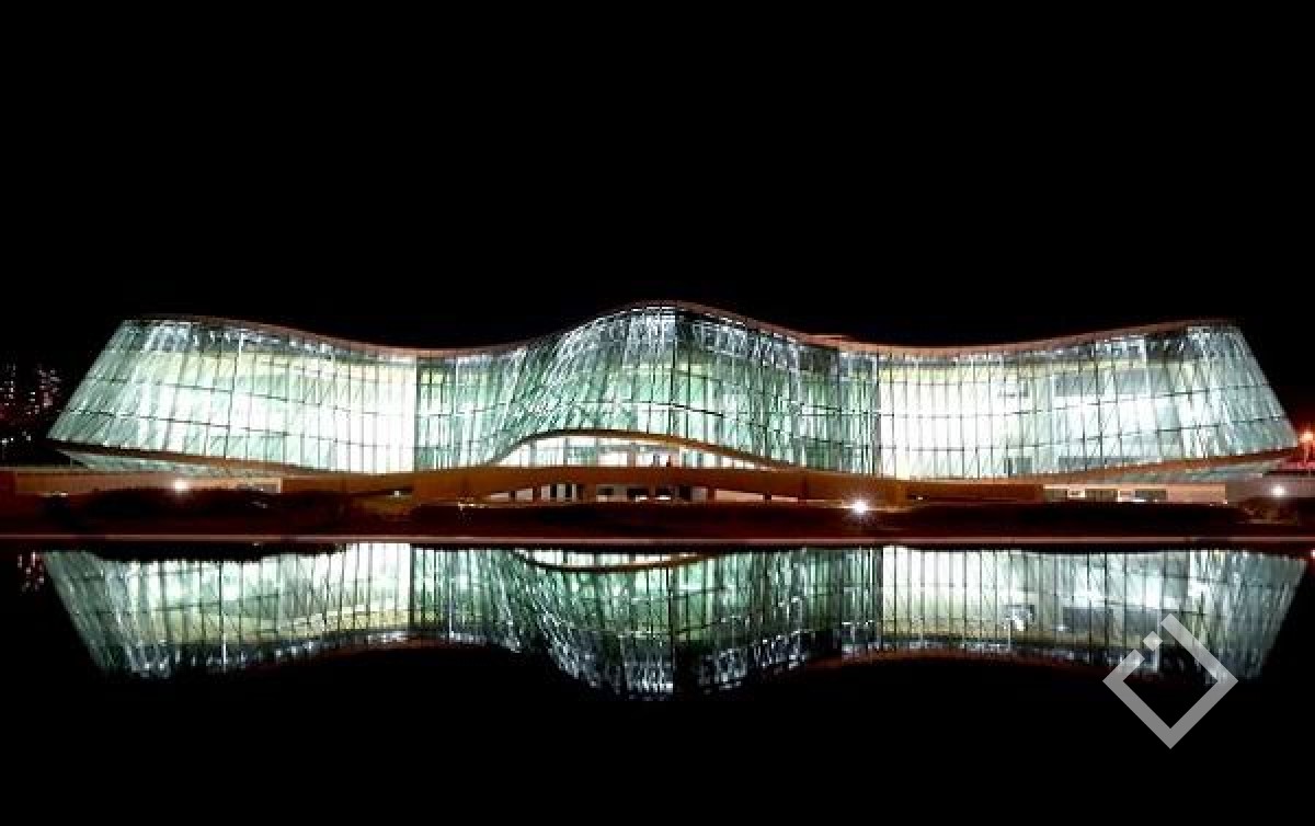 პირი, რომელმაც სამსახურებრივი მოვალეობის შესრულებისას პოლიციელი დაჭრა დაკავებულია - შსს