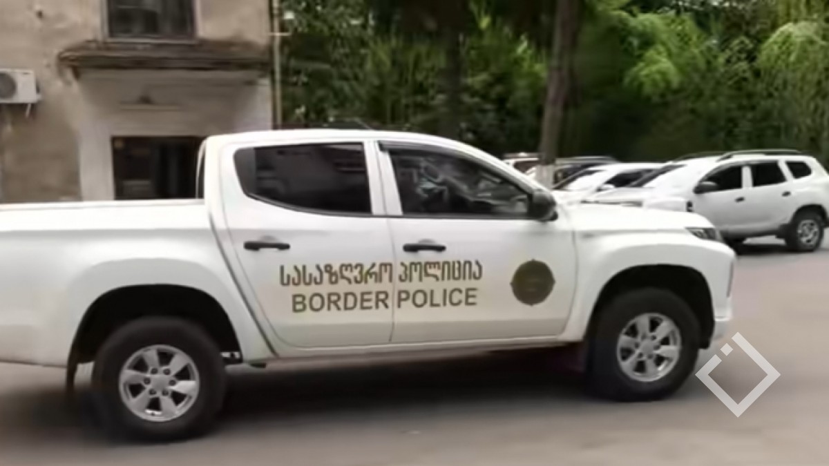 სასაზღვრო პოლიციამ სახელმწიფო საზღვრის უკანონოდ გადაკვეთის ბრალდებით სამი პირი დააკავა