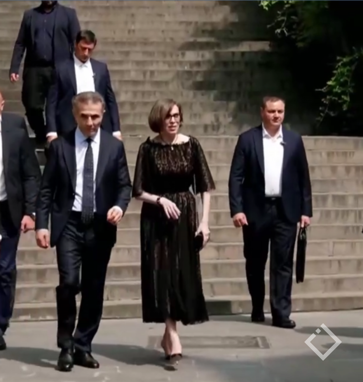 ბიძინა ივანიშვილმა და ეკატერინე ხვედელიძემ ელდარ შენგელაიას ოჯახის წევრებს მიუსამძიმრეს