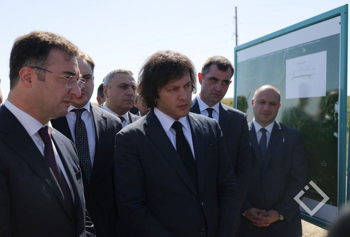 საქართველოს პრემიერ-მინისტრმა ირაკლი კობახიძემ საგარეჯო-ბადიაურის ავტომაგისტრალის სამშენებლო სამუშაოები დაათვალიერა 