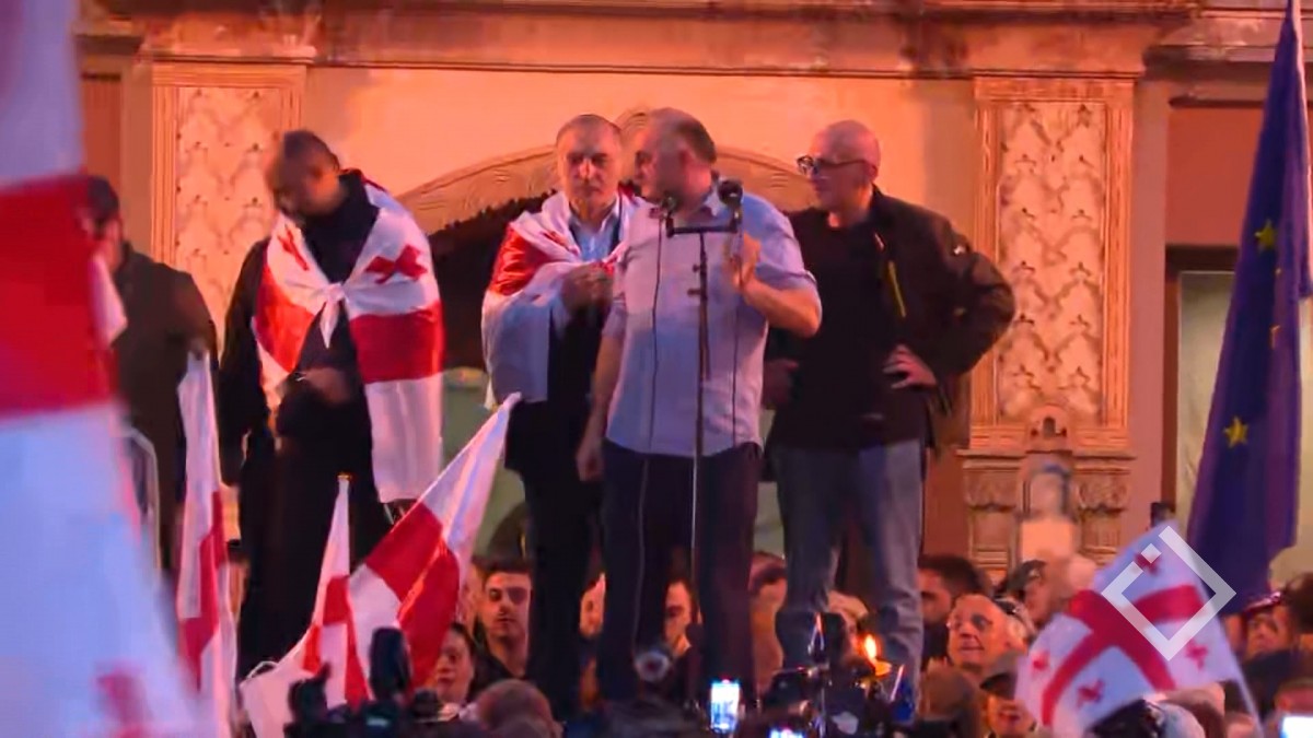 5 პირის დაკავებით დასრულებული „მშვიდობიანი დამხობა“