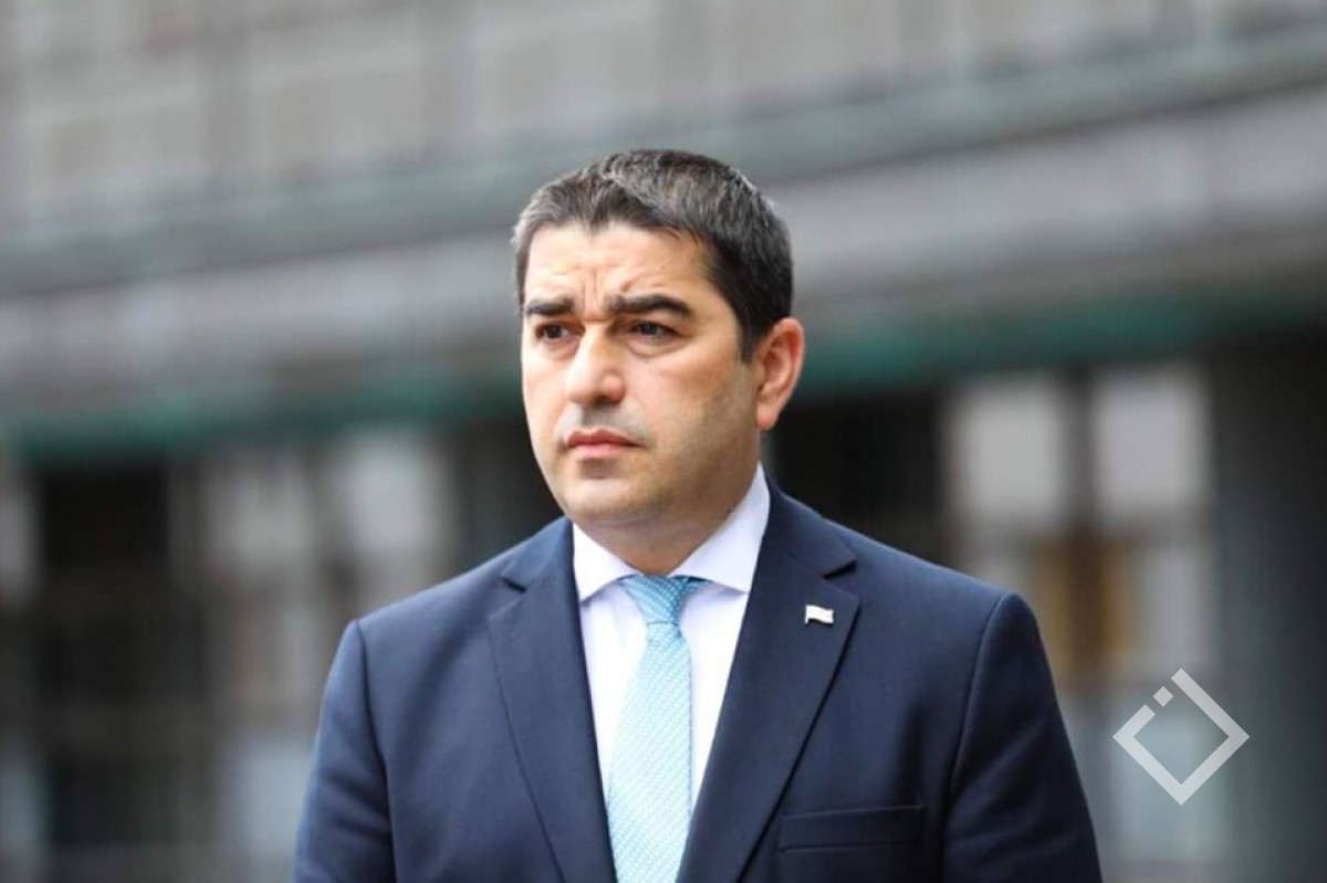 მივმართავ ბრიტანეთის საელჩოს, გაასაჯაროოს, ვის და რა თანხით აფინანსებდა 2024 წლის საპარლამენტო არჩევნებთან დაკავშირებით და ვის და რა თანხით აფინანსებს დღეს - შალვა პაპუაშვილი