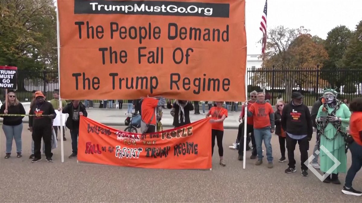 დონალდ ტრამპის საწინააღმდეგო აქცია თეთრ სახლთან