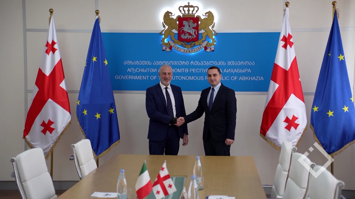 აფხაზეთის მთავრობის თავმჯდომარე იტალიის ელჩს შეხვდა