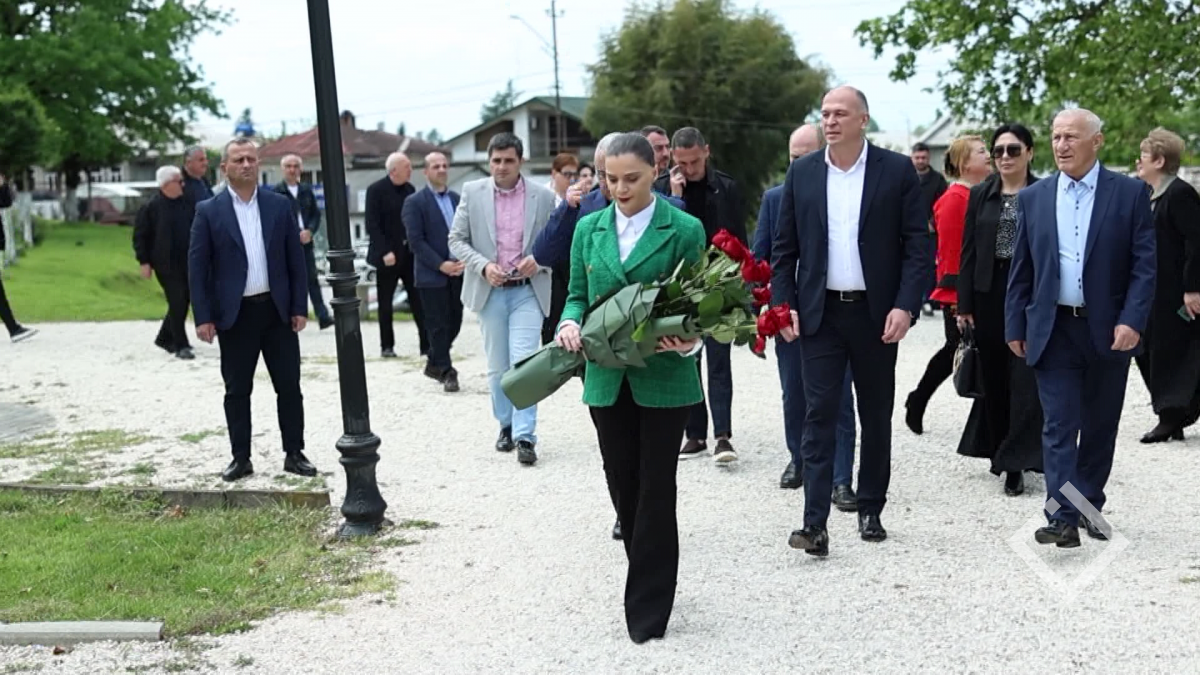 აფხაზეთის მთავრობამ ეროვნულ გმირს პატივი მიაგო