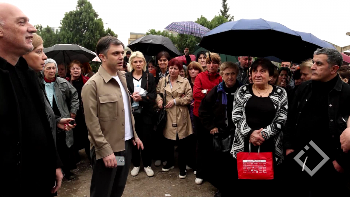 დაზარალებულ მოვაჭრეებს თბილისის ვიცე-მერი შეხვდა