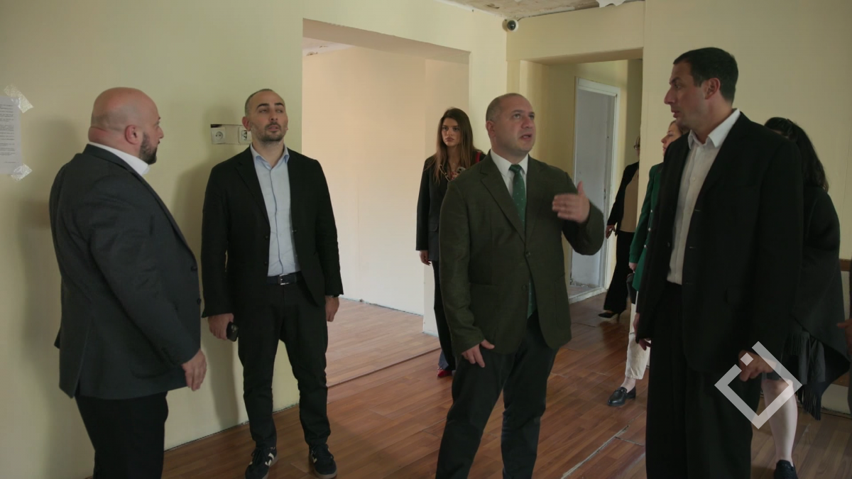 შეხვედრა პედაგოგებთან კომაროვის სკოლაში