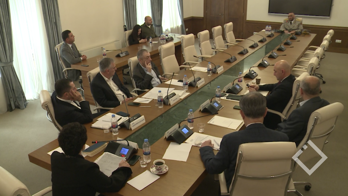 გამოკითხვა პარლამენტის საგამოძიებო კომისიაში