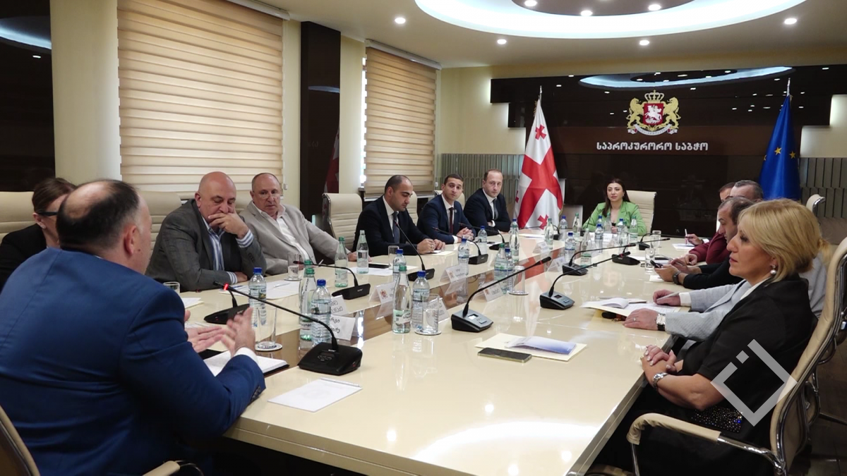 საპროკურორო საბჭოს წევრებმა გენერალური პროკურორობის კანდიდატად ხმათა უმრავლესობით გიორგი გვარაკიძე აირჩიეს