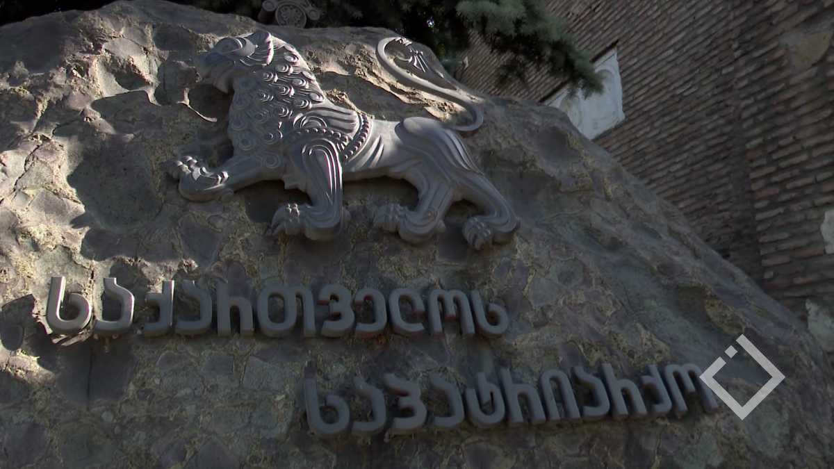 მამა ილია თოლორაიას დროებით მღვდელმსახურების უფლება შეუწყდა