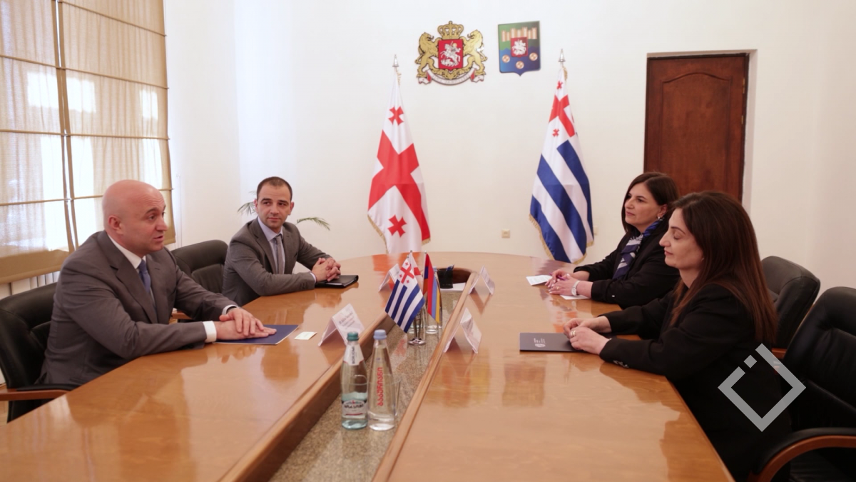 აჭარის მთავრობის თავმჯდომარე სომხეთის გენერალურ კონსულს შეხვდა