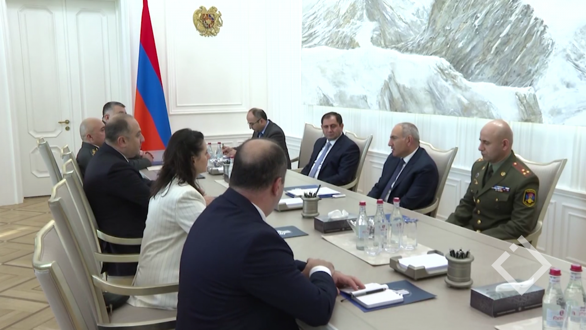 თავდაცვის მინისტრის ვიზიტი სომხეთში