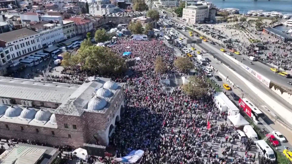სტამბოლში პალესტინის მხარდამჭერი მრავალათასიანი აქცია გაიმართა