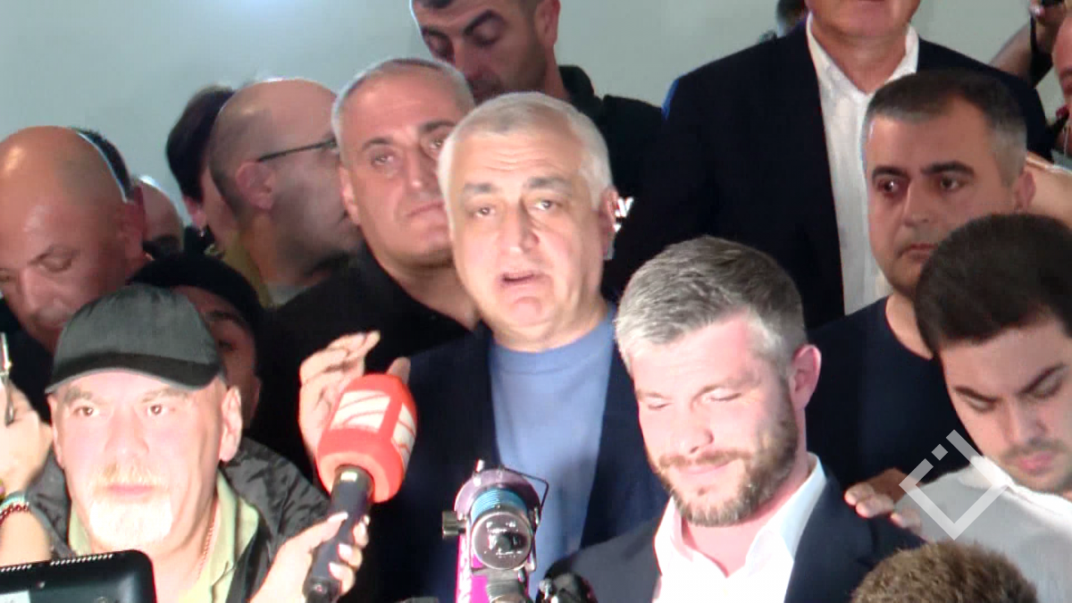 მამუკა ხაზარაძეს და ბადრი ჯაფარიძეს პატიმრობა შეეფარდათ