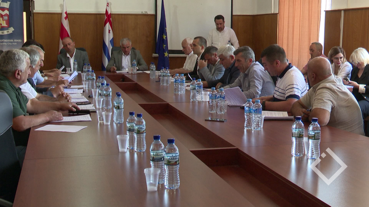 ხულოს საკრებულოს სხდომა
